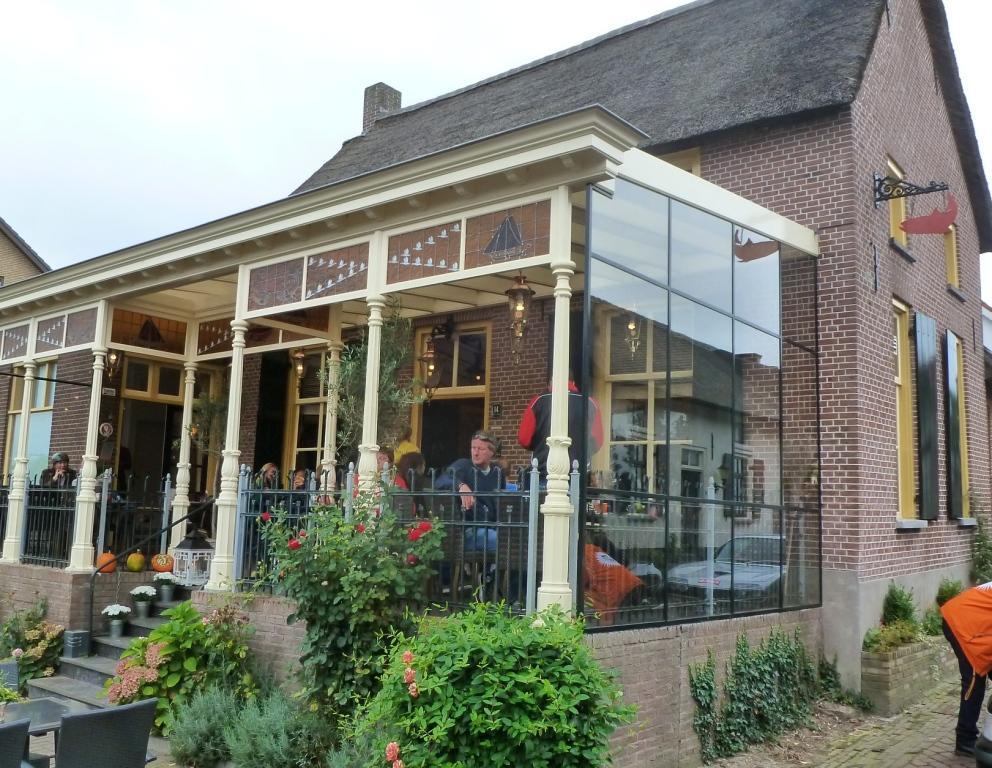 'T Oude Veerhuis Heerewaarden Kültér fotó