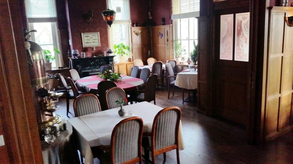 'T Oude Veerhuis Heerewaarden Kültér fotó